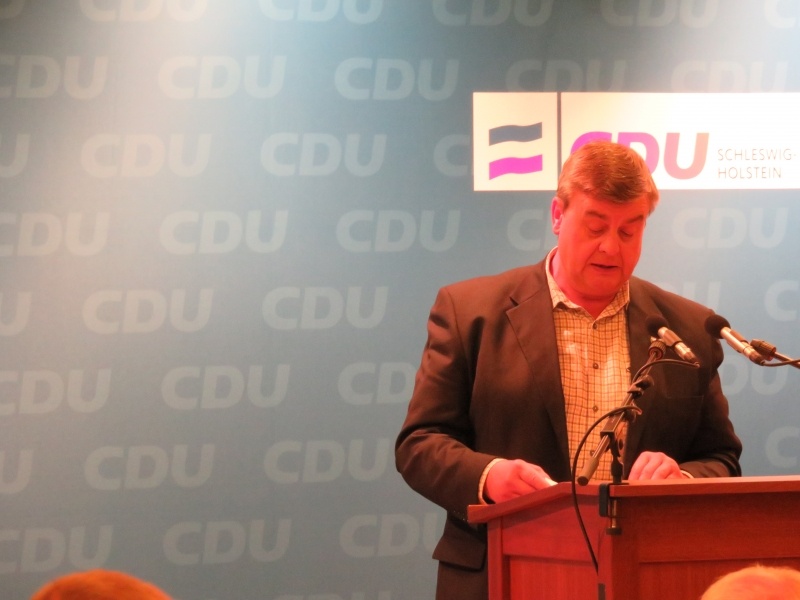 Udo Maart, Vorsitzender des Kreisfachausschusses Agrar und Umwelt, stellt den Antrag zum Thema Landesnaturschutzgesetz vor.